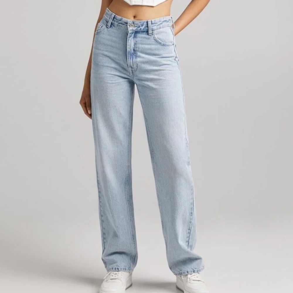Bershka High Rise Straight Leg Jean Light Wash